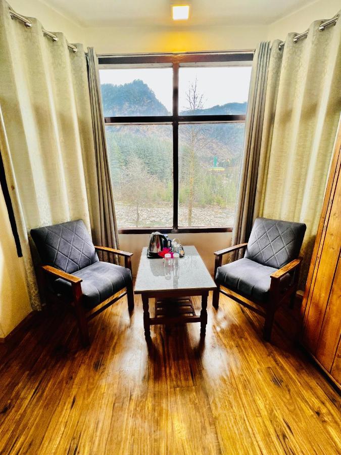 Hotel Link Manali-river View Manali (Himachal Pradesh)