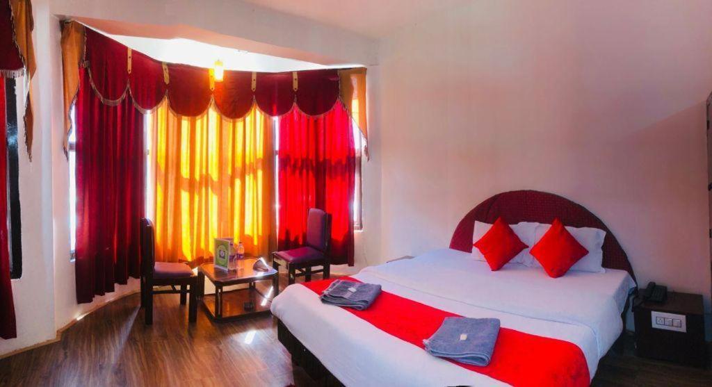 Hotel Hadimba Rock Manali (Himachal Pradesh)