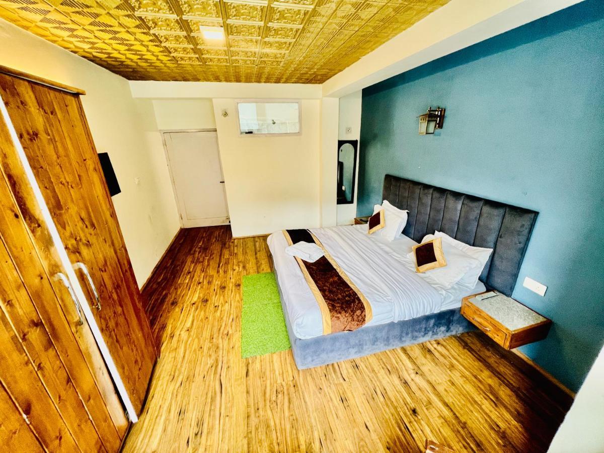 Hotel Link Manali-river View Manali (Himachal Pradesh)