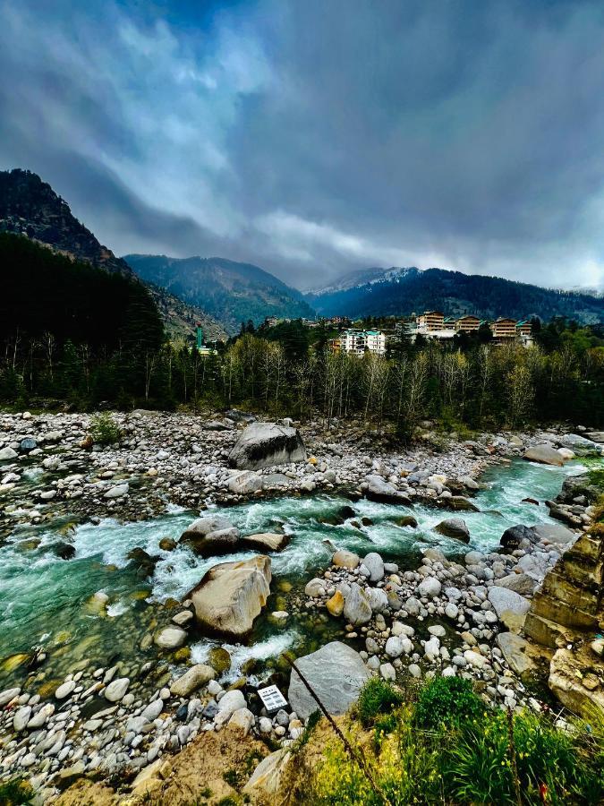 Link Manali-river View Hotel Manali (Himachal Pradesh)
