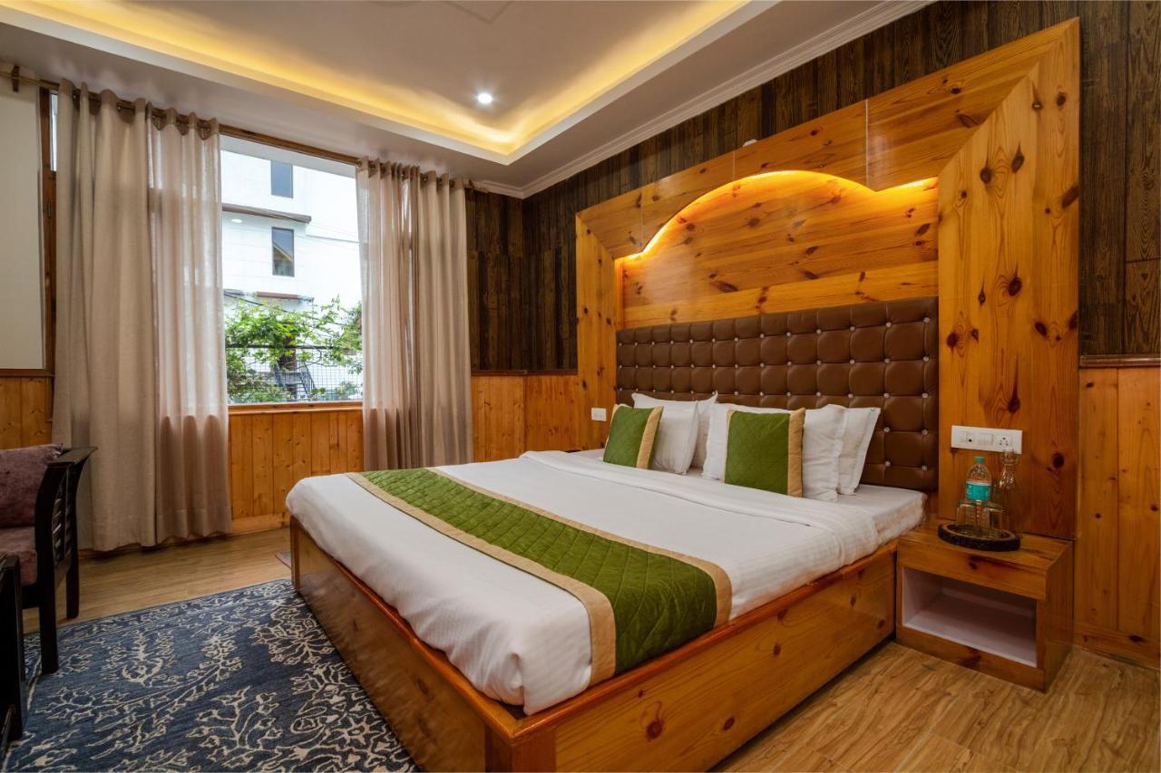 Tripli Conifer Wood Hotel 3*
