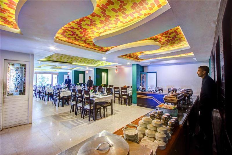 Hotel Daffodel Classic - A Four Star Luxury Hotel Manali (Himachal Pradesh)