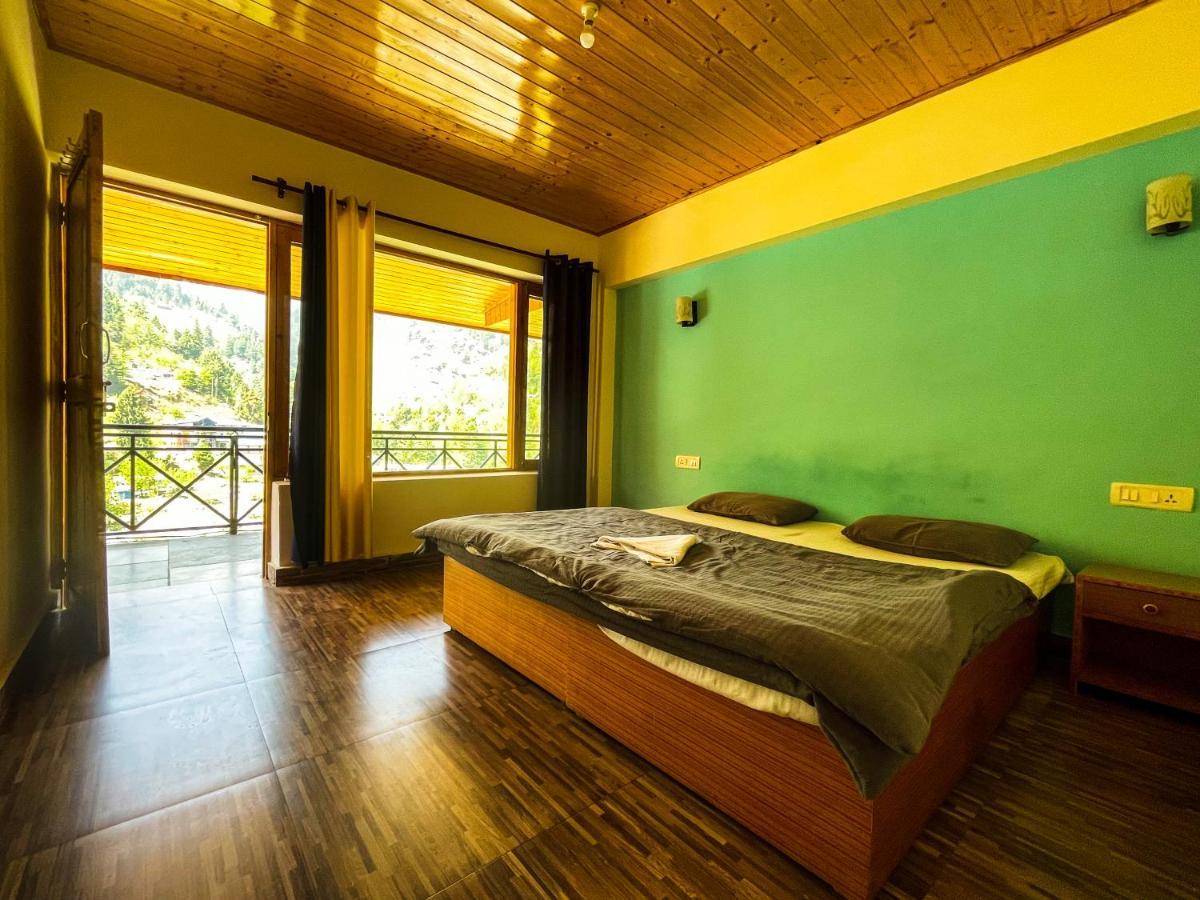 Hostel Deephill Stays Manali (Himachal Pradesh)