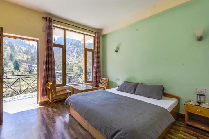 Deephill Stays * Manali (Himachal Pradesh)