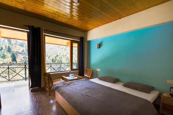 Deephill Stays * Manali (Himachal Pradesh)