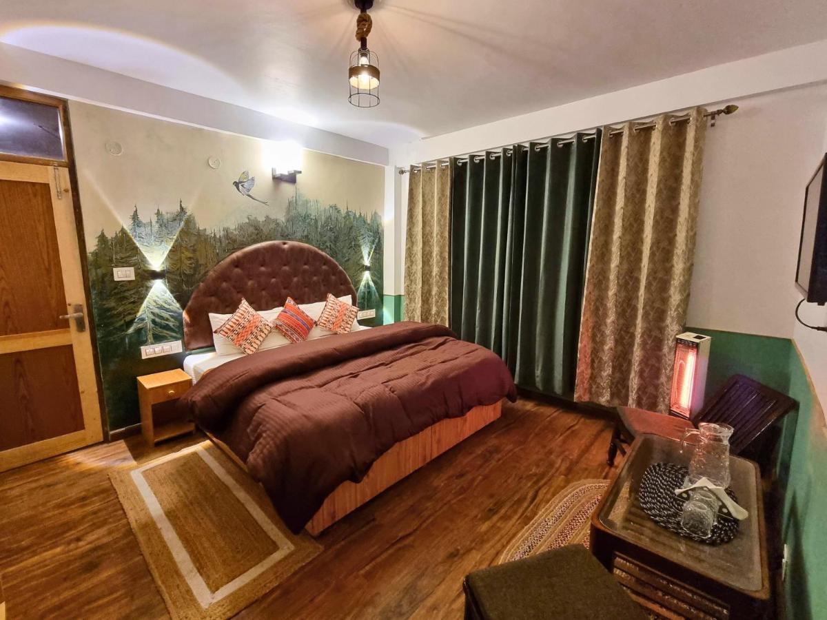 The Bunker Burwa Hostel Manali (Himachal Pradesh)