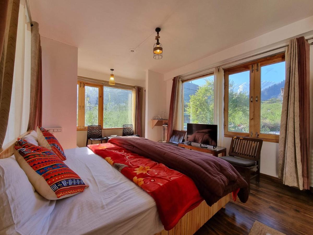 The Bunker Burwa * Manali (Himachal Pradesh)