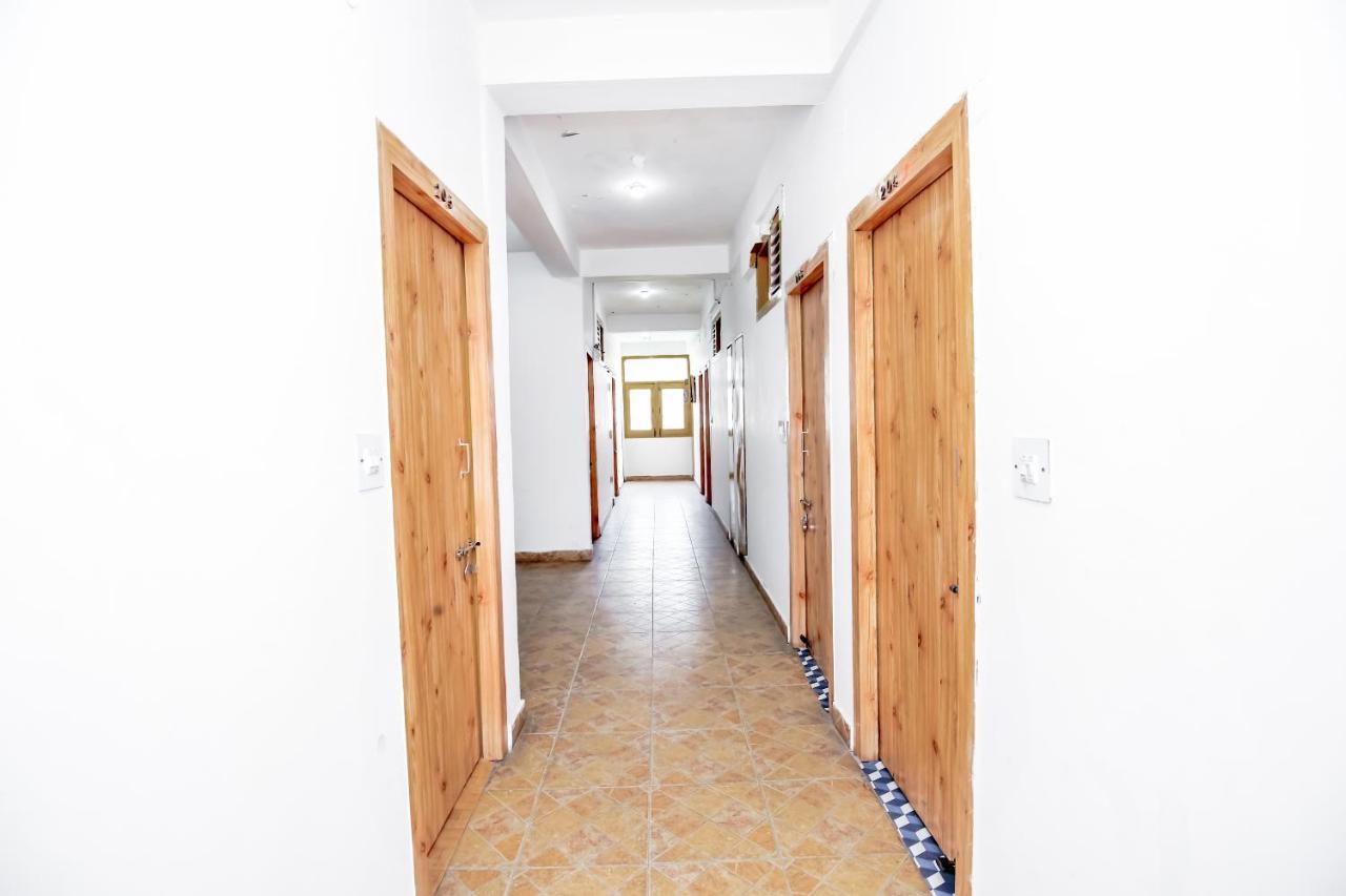 Hotel Ocean Manali- With Beautiful Terrace Near Mall Road 3*