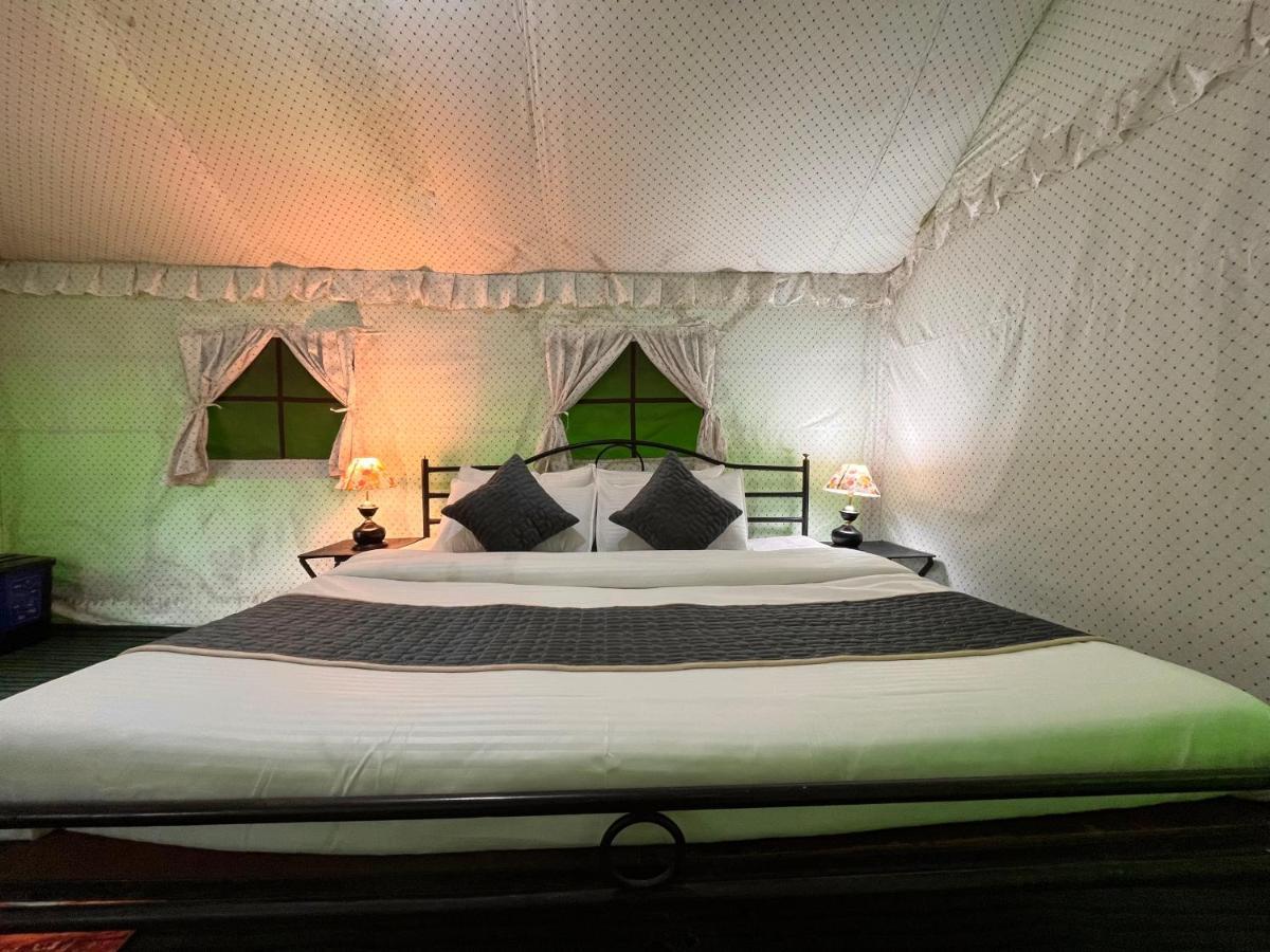 Hotel Himalayan Root Swiss Tents - Camping With Bonfire 4*