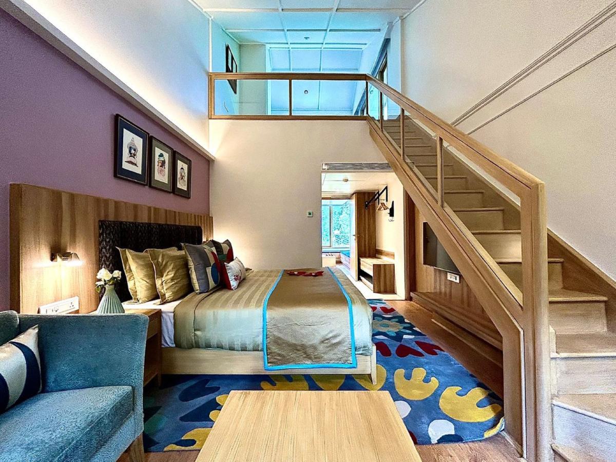 Bookmark Resorts,