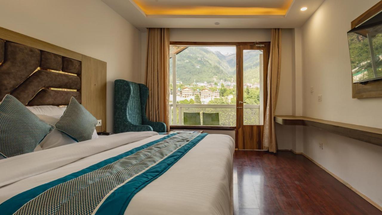 Hotel Snow White Regency, Manali (Himachal Pradesh)