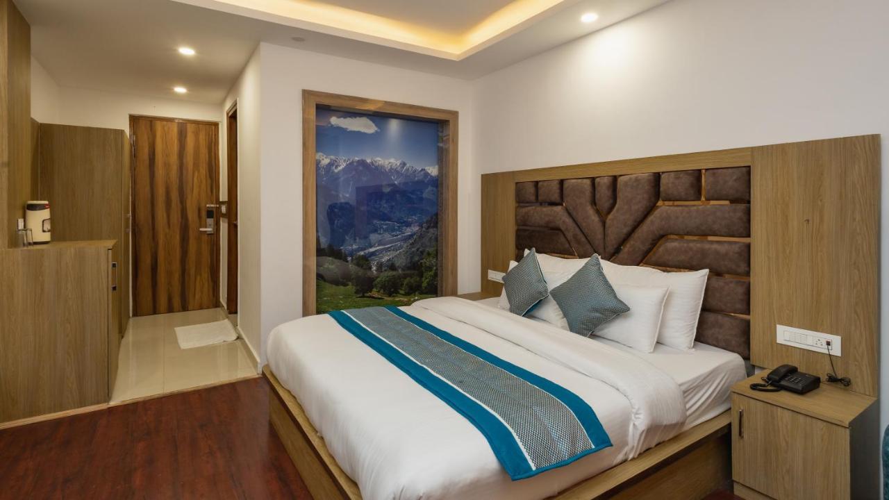 Hotel Snow White Regency,