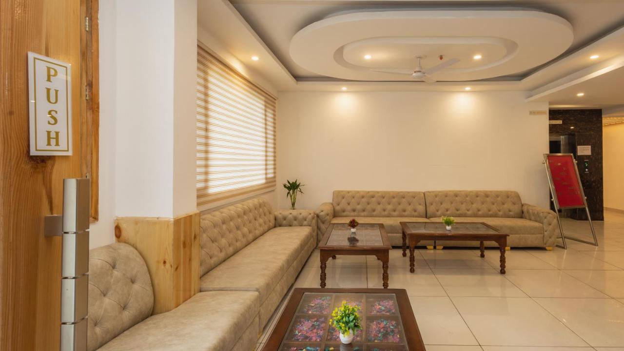 Hotel Snow White Regency,