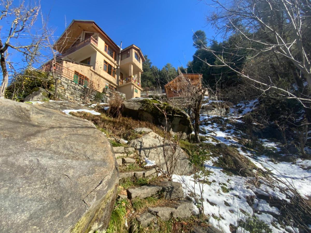 Sehar Boutique & Gallery Manali (Himachal Pradesh)