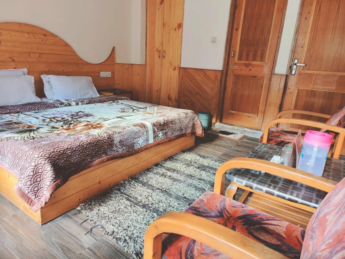 Hadimba Regency ! Free 4 Wheeler Parking ! Mountain View ! Near Mall Road