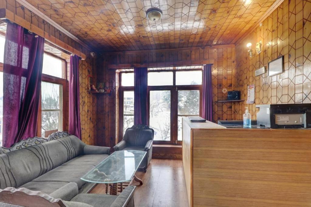 Hotel The Cozy Nook - Manali (Himachal Pradesh)