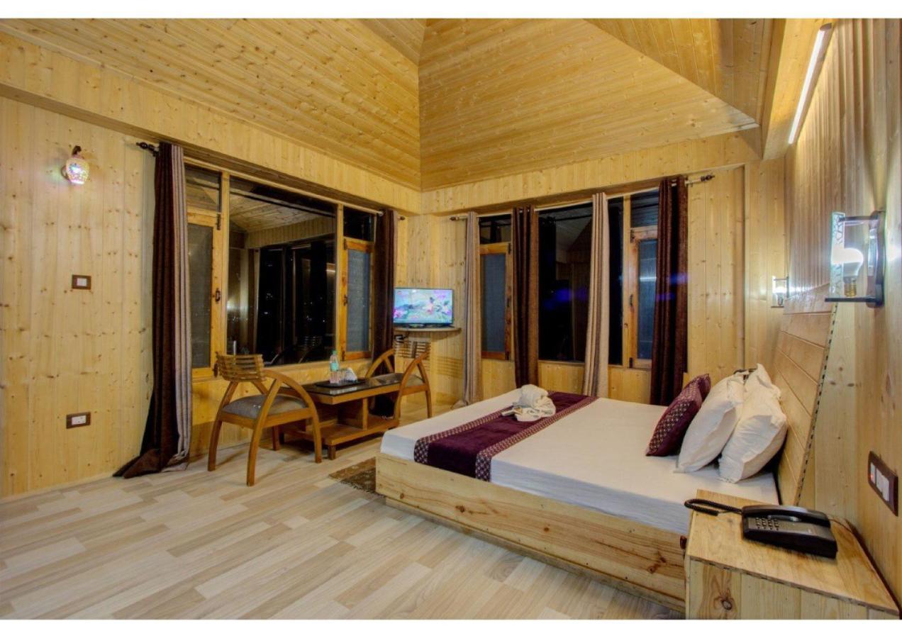Hotel Japika 3*