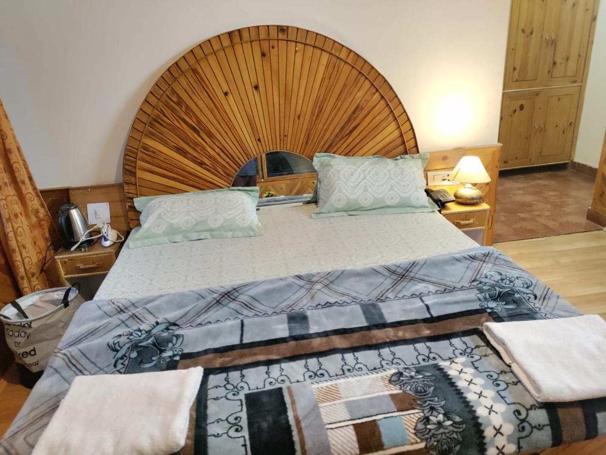 Hotel The Cozy Nook - Manali (Himachal Pradesh)