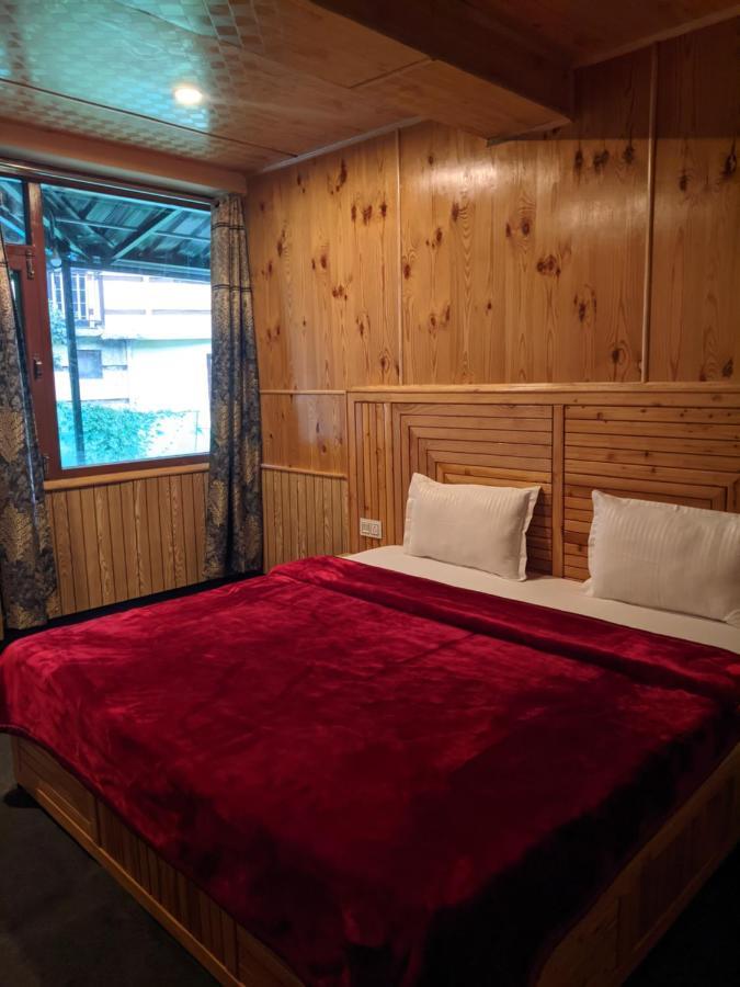 Hotel Summer Manali (Himachal Pradesh)