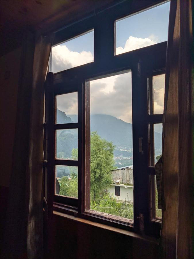Summer Hotel