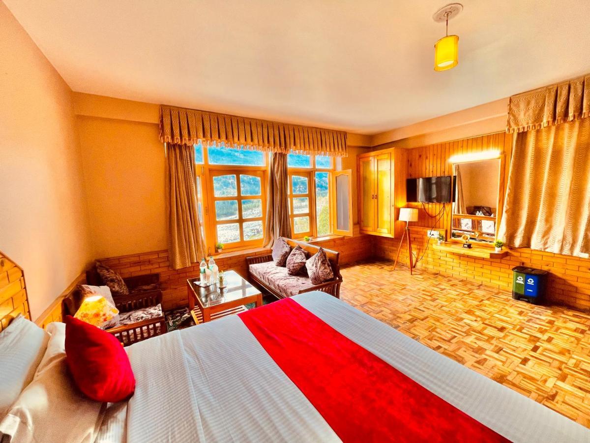 Hollywood, !! Awarded !! Rated !! River View !! Luxury 4*