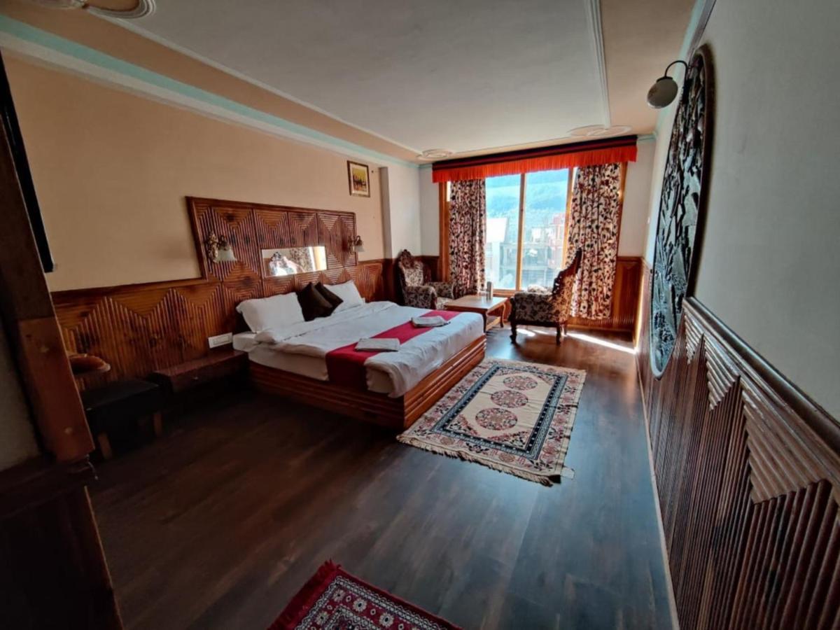 Hotel Shambhala