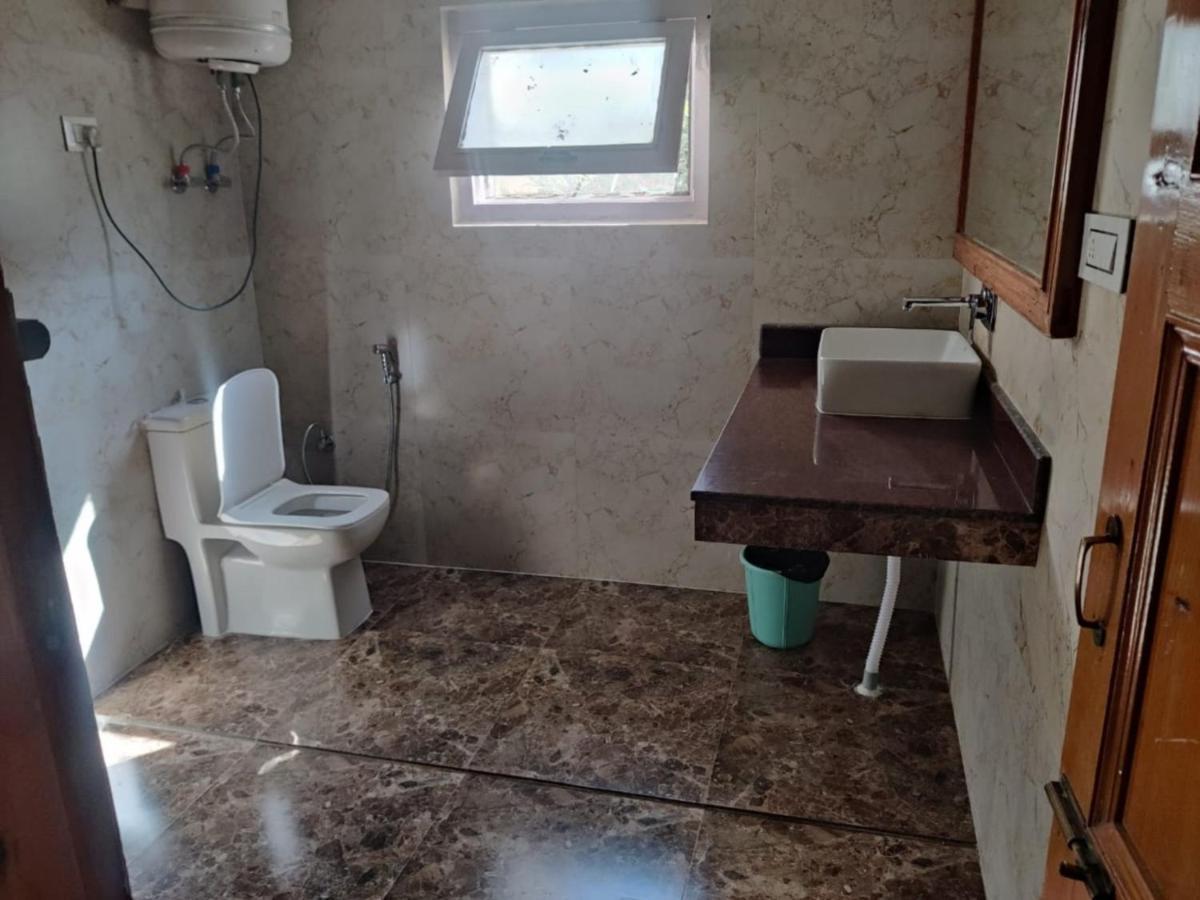 Hotel Shambhala Manali (Himachal Pradesh)