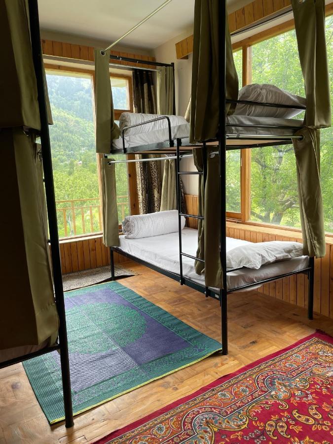 Roomshala 130 Duffers Door Hotel