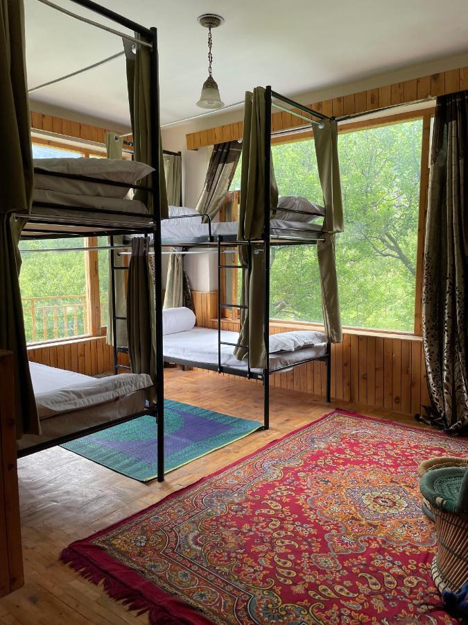 Roomshala 130 Duffers Door 3*