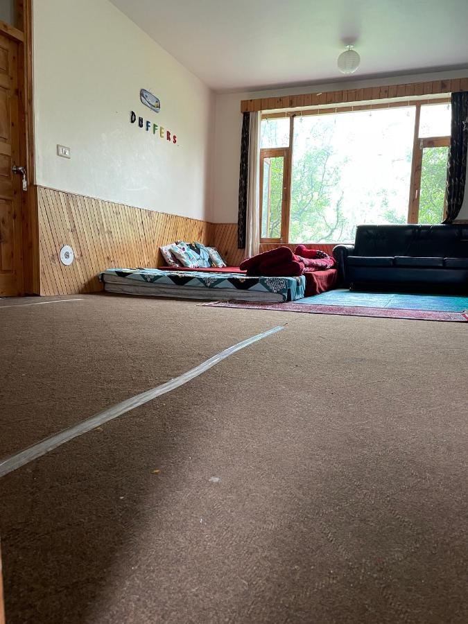 Roomshala 130 Duffers Door