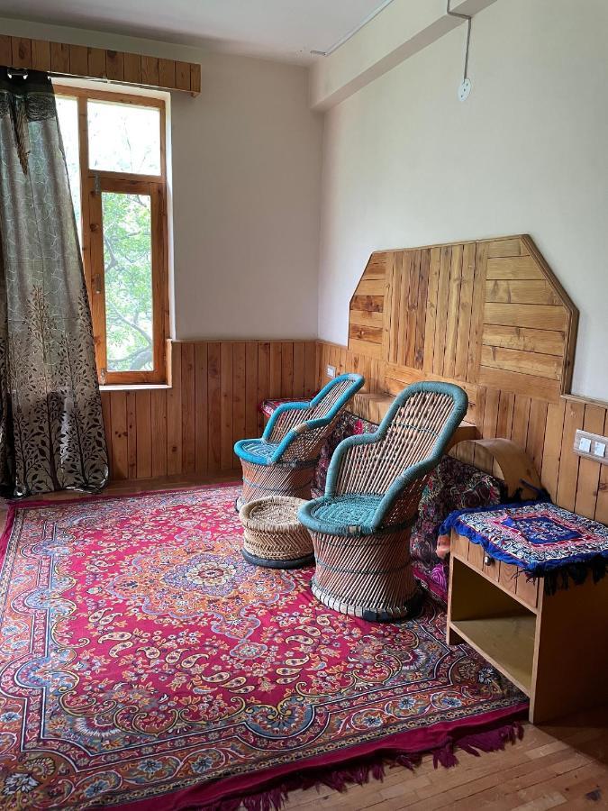 Roomshala 130 Duffers Door 3* Manali (Himachal Pradesh)