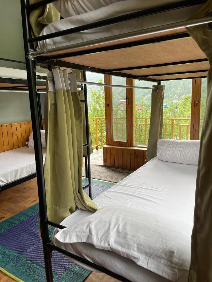 Hotel Roomshala 130 Duffers Door