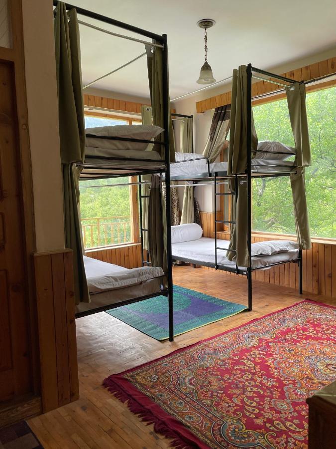 Hotel Roomshala 130 Duffers Door