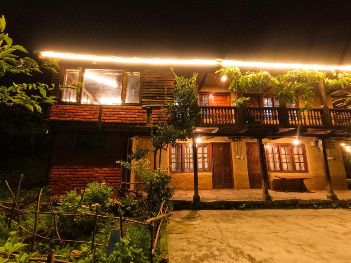 Aarya Homes Bed & Breakfast