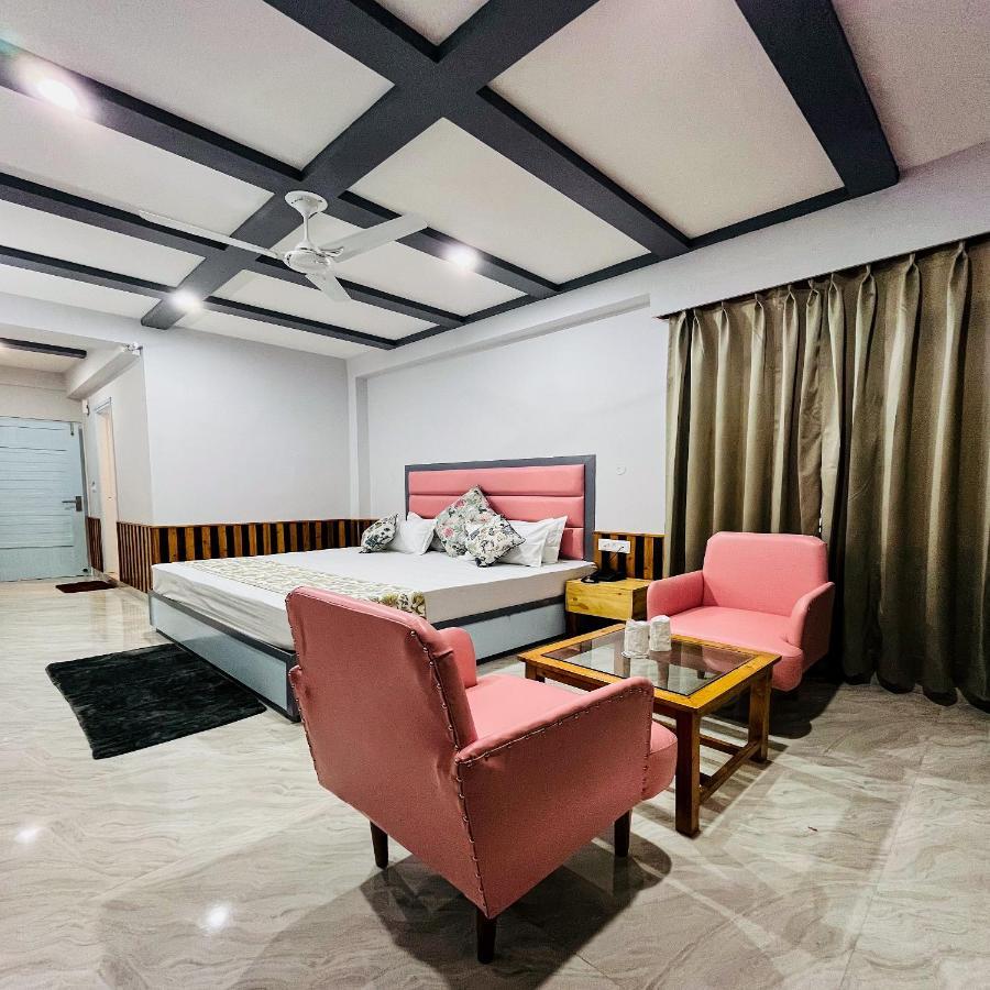 Hotel Apple Flower By Mall Road Manali (Himachal Pradesh)