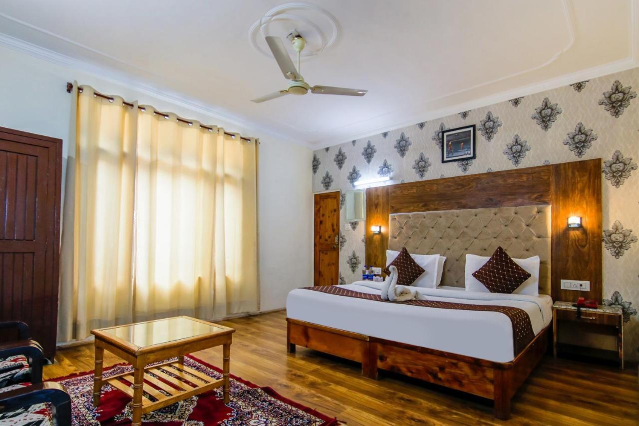 Hotel Fabhotel The Moon Manali (Himachal Pradesh)