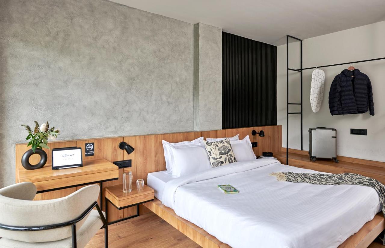 Hotel Warehouse Suites And Loft Manali (Himachal Pradesh)