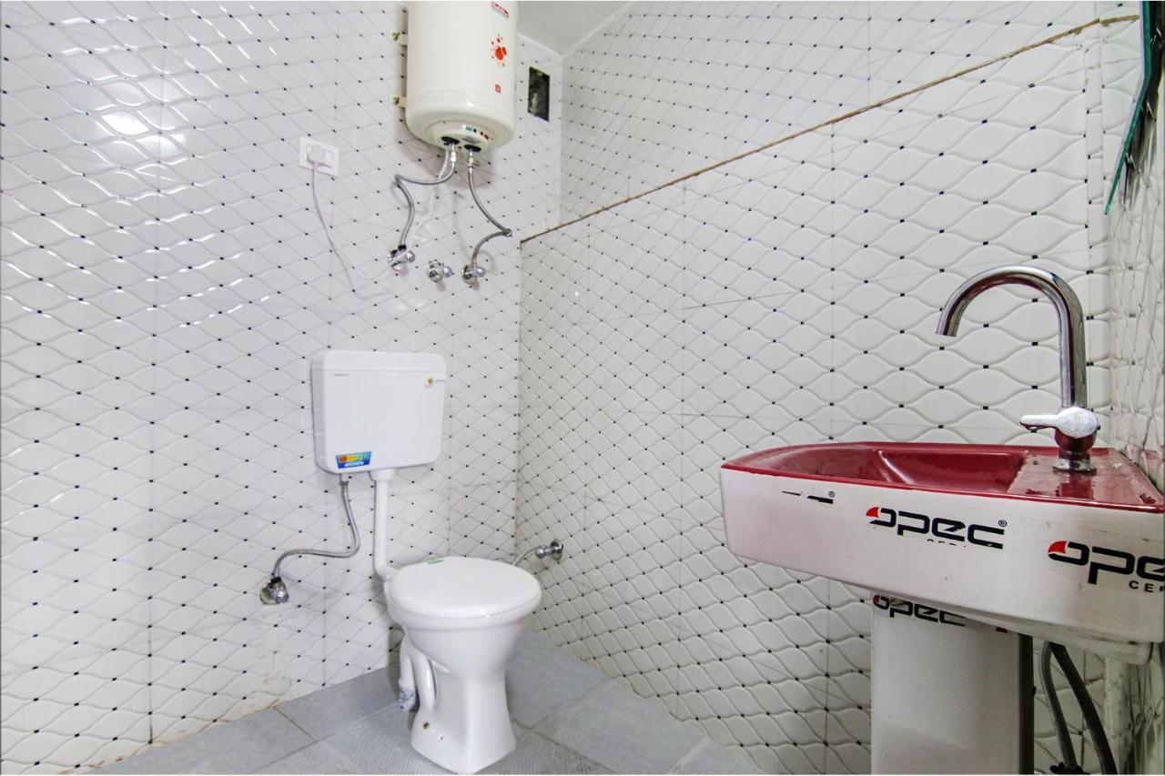 Hotel Fabhotel Nirvana Deluxe Manali (Himachal Pradesh)