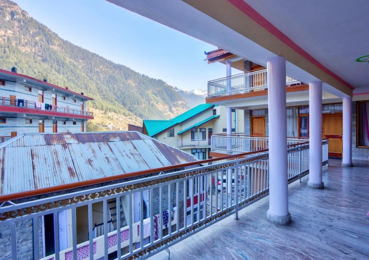 Hotel Thakur 3*