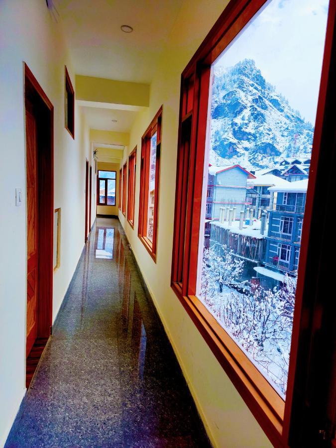 Hotel Marina Heights Manali (Himachal Pradesh)