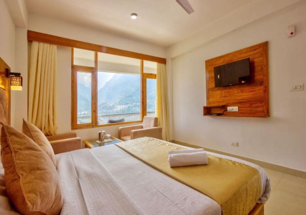 Hotel Kartik Manali (Himachal Pradesh)