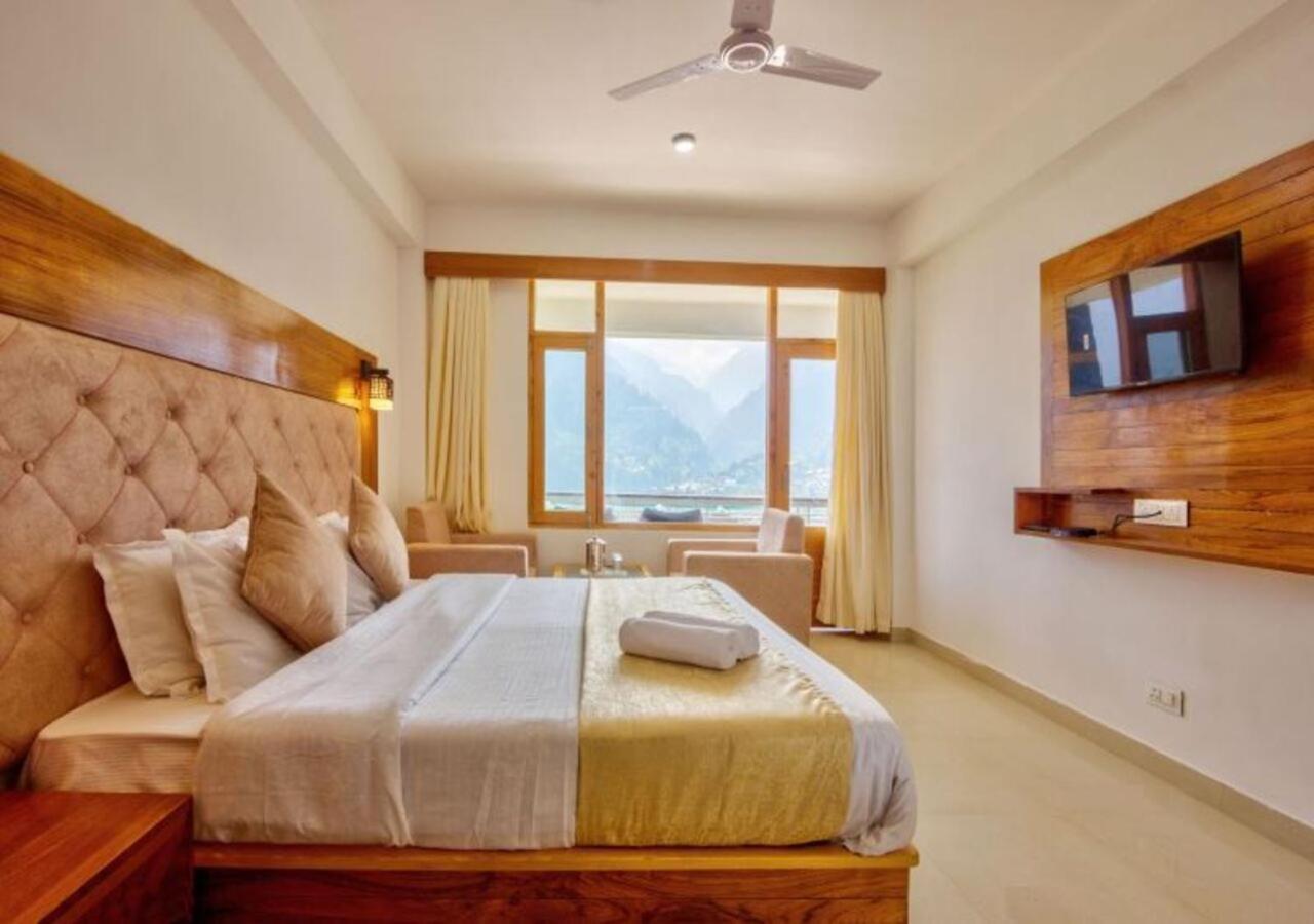 Kartik * Manali (Himachal Pradesh)