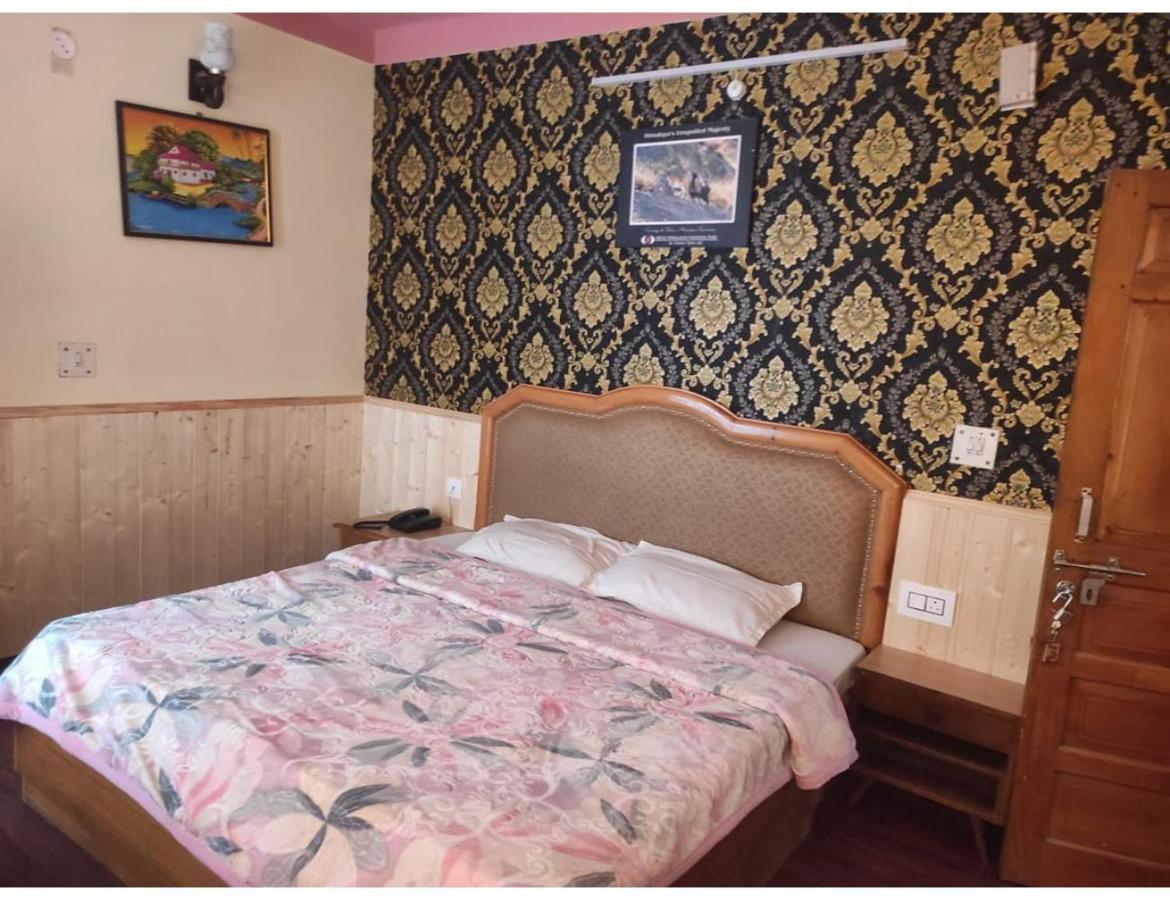 Hotel New Villa, Manali (Himachal Pradesh)