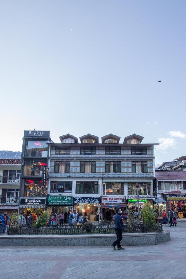Hotel Vijayant 3*