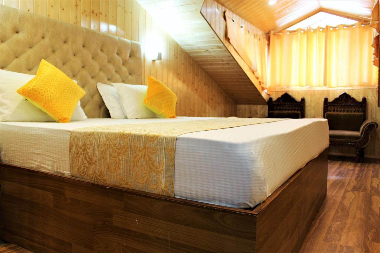 Vijayant Hotel