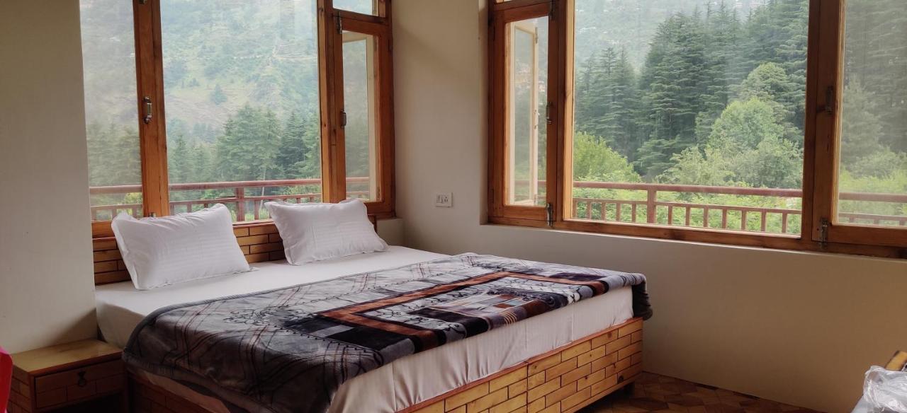 Somvan ,away From Hustle Manali (Himachal Pradesh)