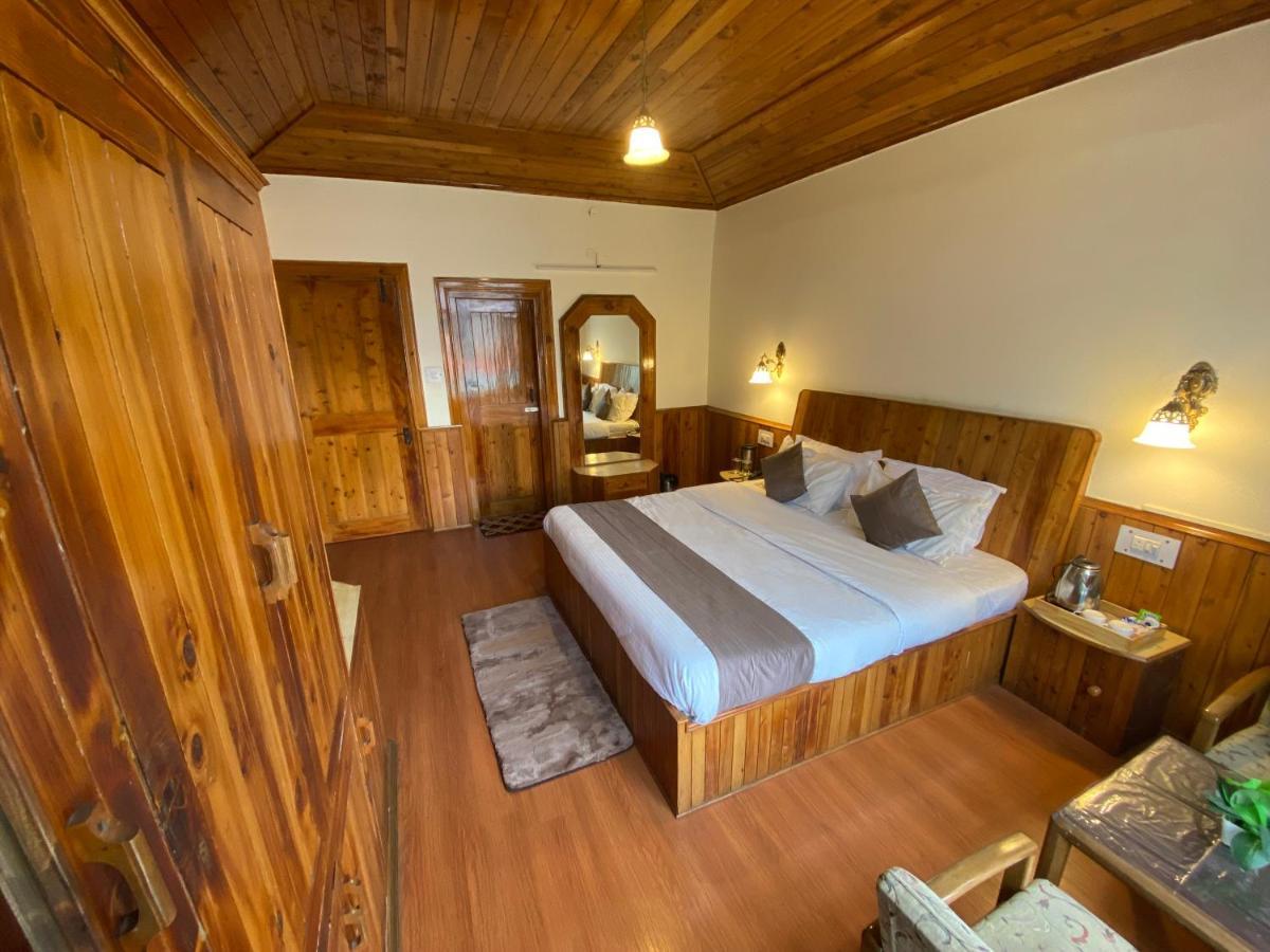 Rosedale Hotel