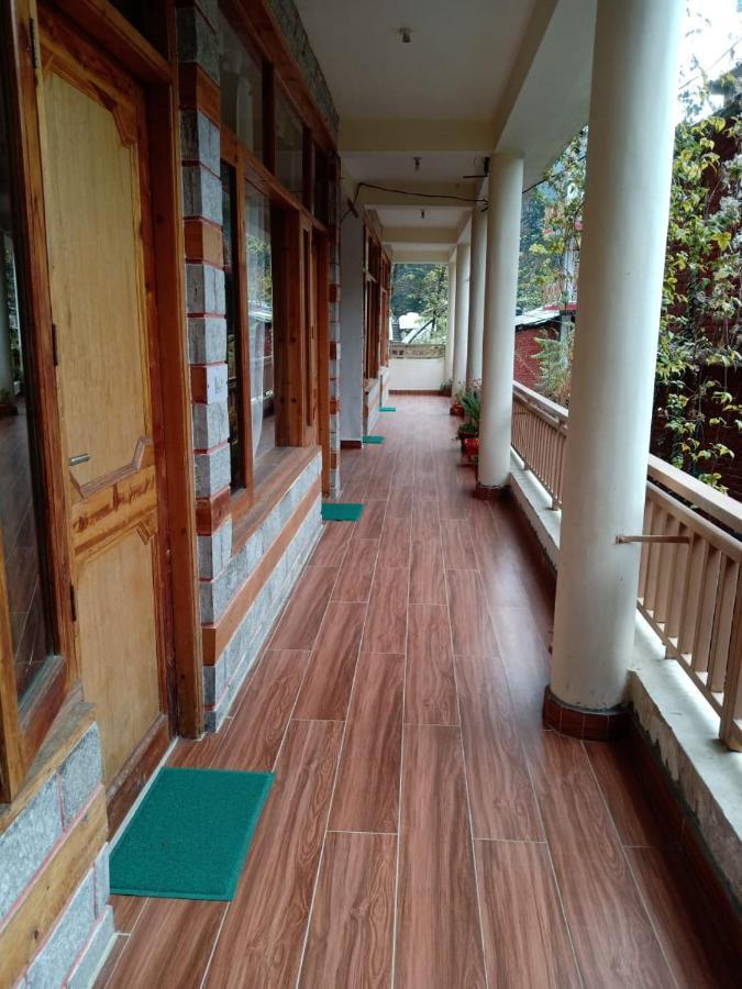 Wood Stone Homestay Manali (Himachal Pradesh)