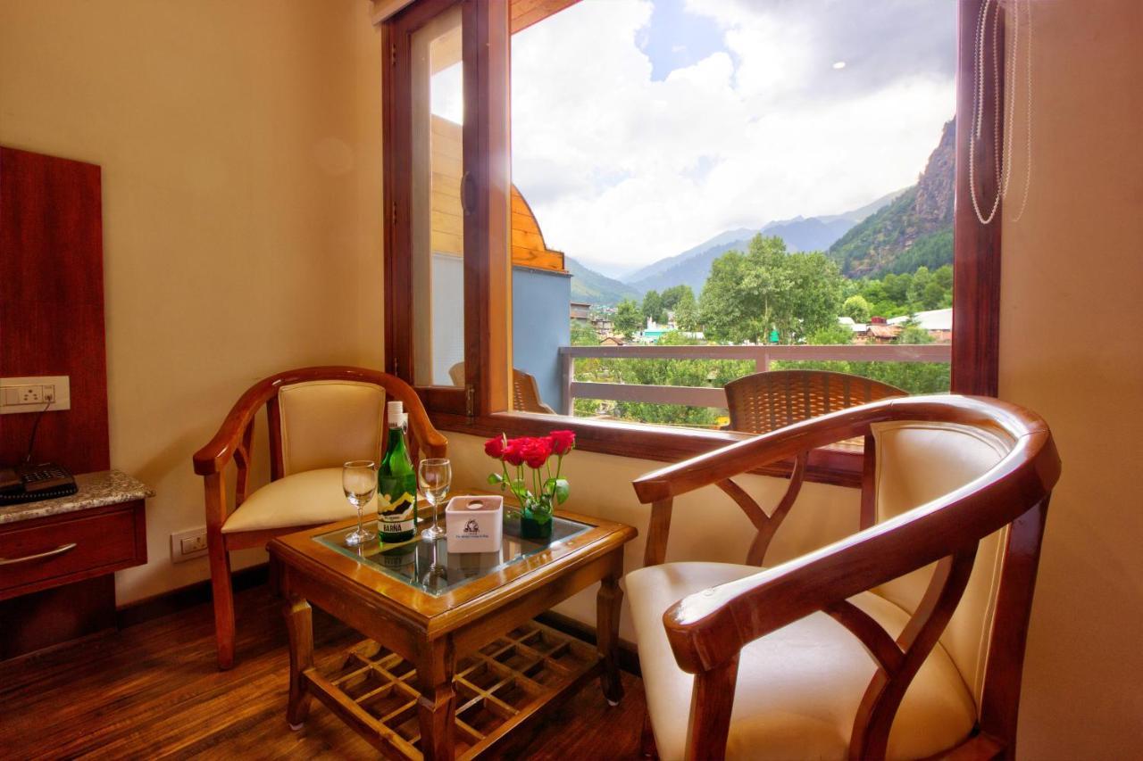 The Husky And Cafe Hotel 3*