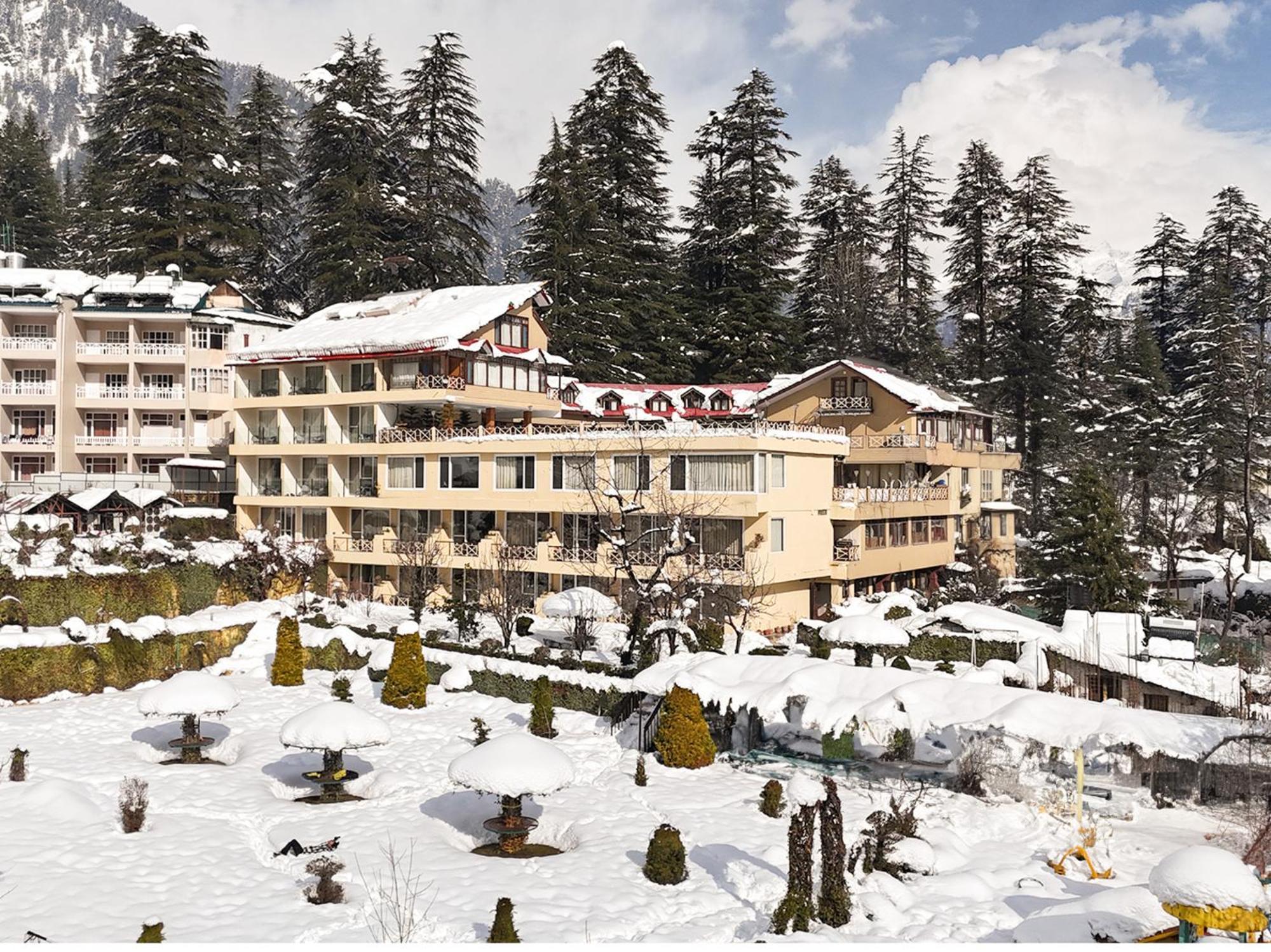 Resort Snow Valley & Manali (Himachal Pradesh)